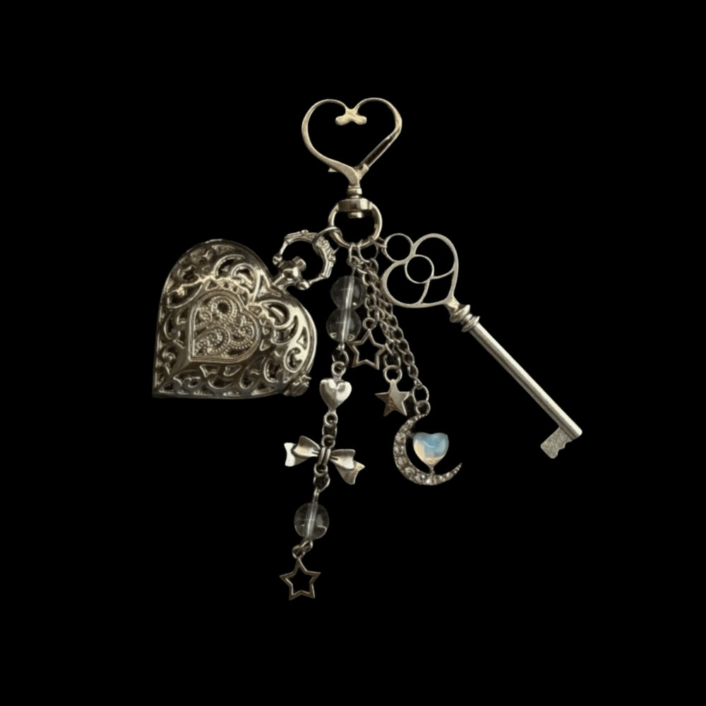 Đồng hồ bỏ túi trái tim rỗng - Ảnh 2