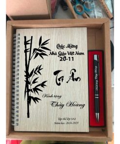 Set Sổ gỗ và bút khắc tên theo yêu cầu