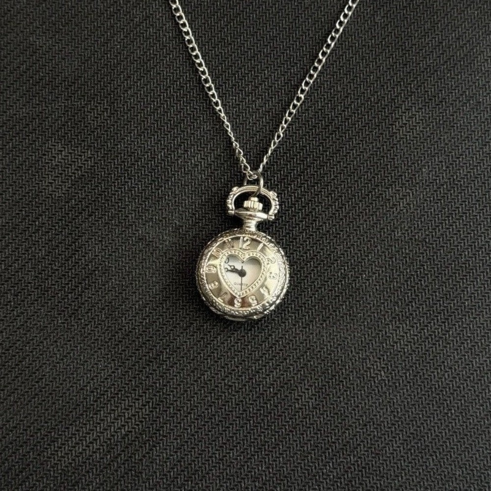 Đồng hồ bỏ túi trái tim rỗng - Ảnh 7